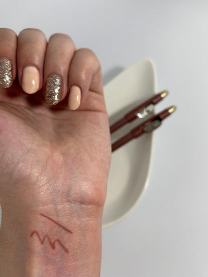 Lápiz Delineador para Labios y Ojos – Davis